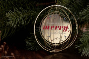 uv-printed-red-green-yellow-blue-white-ink-gold-metal-ornament-rockdesign-image-01